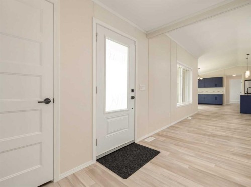 2037 Sunflower Crescent, Coaldale, AB - Indoor Photo Showing Other Room
