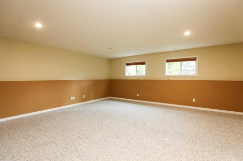 227 Rivermill Manor W, Lethbridge, AB 