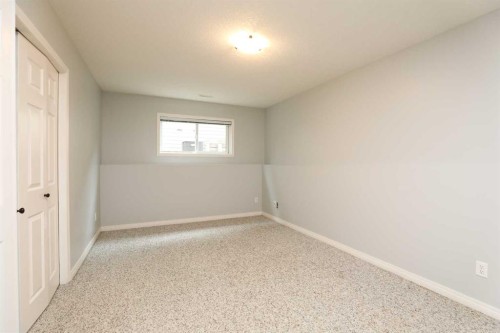 227 Rivermill Manor W, Lethbridge, AB 