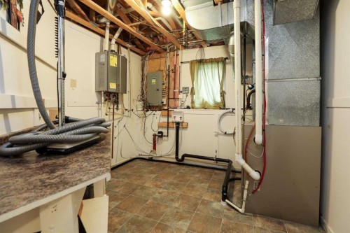 227 Rivermill Manor W, Lethbridge, AB 