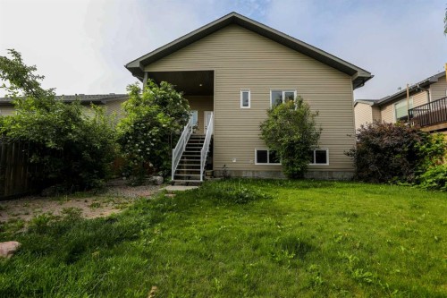 227 Rivermill Manor W, Lethbridge, AB 