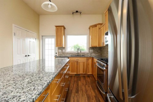 227 Rivermill Manor W, Lethbridge, AB 