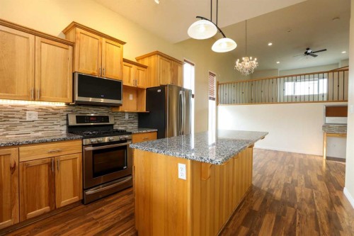227 Rivermill Manor W, Lethbridge, AB 