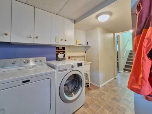 8534 21 Avenue, Coleman, AB - Indoor Photo Showing Laundry Room