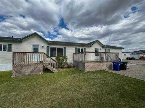 305 Rodeo Drive, Fort Macleod, AB 