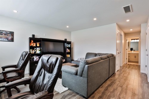 963 40 Avenue North, Lethbridge, AB - Indoor