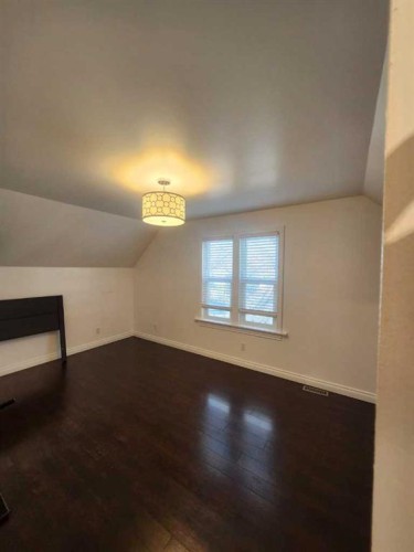 721 6 Street South, Lethbridge, AB - Indoor Photo Showing Other Room