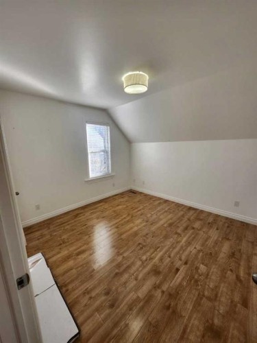 721 6 Street South, Lethbridge, AB - Indoor Photo Showing Other Room