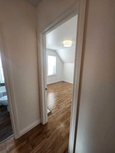 721 6 Street South, Lethbridge, AB - Indoor Photo Showing Other Room