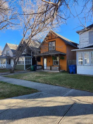 721 6 Street SOUTH Lethbridge, AB T1J 2E5