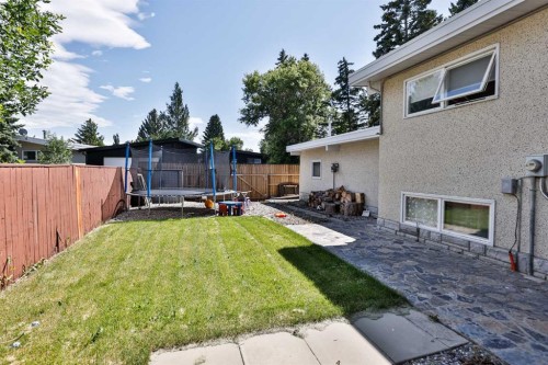1019 Glacier Drive South, Lethbridge, AB - Outdoor With Exterior