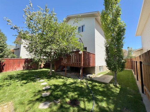 222 Heritage Circle West, Lethbridge, AB - Outdoor With Deck Patio Veranda