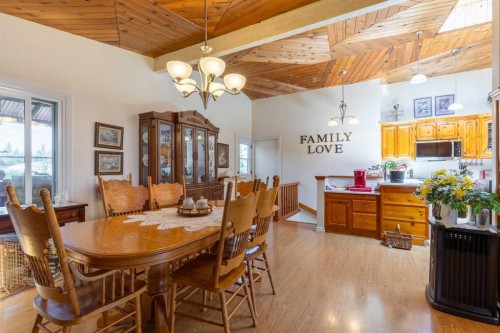 152S 100E, Raymond, AB 