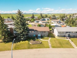 580 McDougall Street  Pincher Creek, AB T0K 1W0