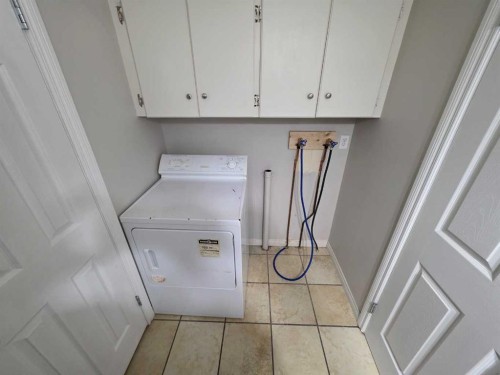 1-3514 20 Avenue South, Lethbridge, AB - Indoor Photo Showing Laundry Room