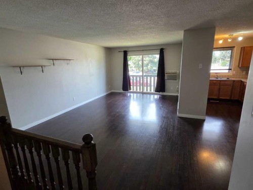 1-3514 20 Avenue South, Lethbridge, AB - Indoor Photo Showing Other Room