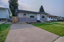 32 Lemoyne Crescent West, Lethbridge, AB  - Outdoor 