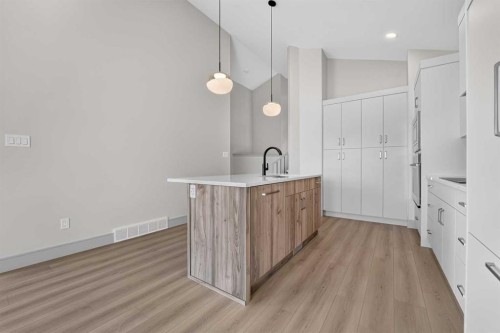 3101 44 Street South, Lethbridge, AB 