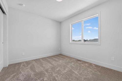 2526 44 Street South, Lethbridge, AB 