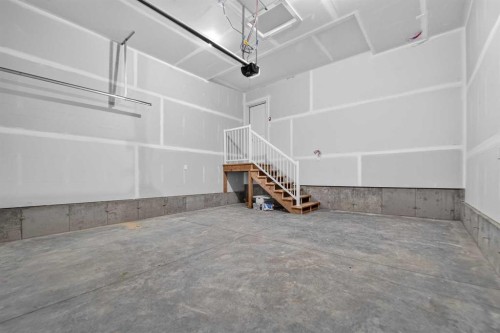 2526 44 Street South, Lethbridge, AB 