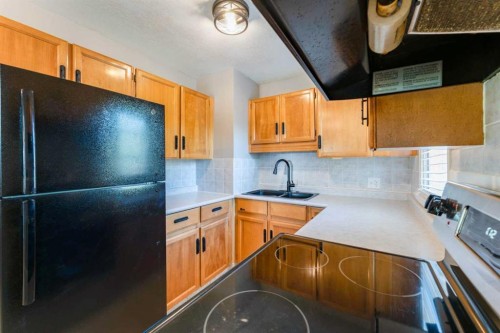 305 1 Avenue South, Coutts, AB 