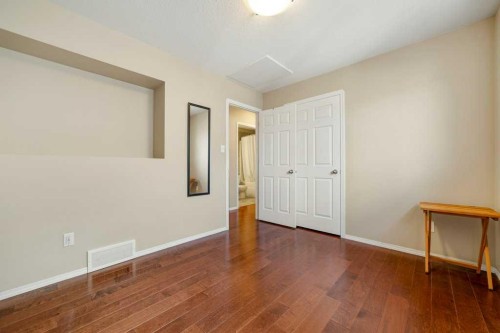 441 Edinburgh Road West, Lethbridge, AB - Indoor Photo Showing Other Room