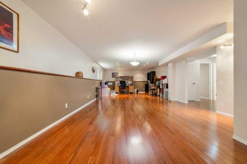 441 Edinburgh Road West, Lethbridge, AB - Indoor Photo Showing Other Room