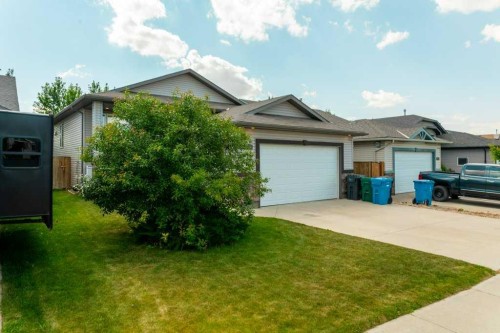 441 Edinburgh Road West, Lethbridge, AB - Outdoor