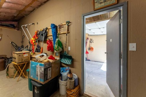 210 Ojibwa Place West, Lethbridge, AB - Indoor