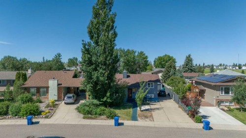 210 Ojibwa Place West, Lethbridge, AB - Outdoor