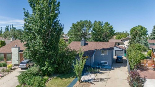 210 Ojibwa Place West, Lethbridge, AB - Outdoor