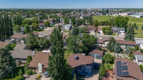 210 Ojibwa Place West, Lethbridge, AB - Outdoor With View
