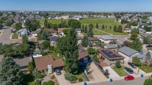 210 Ojibwa Place West, Lethbridge, AB - Outdoor With View