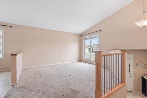 84 Aberdeen Road West, Lethbridge, AB - Indoor Photo Showing Other Room