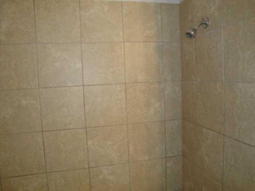 39 Meadowlark Boulevard North, Lethbridge, AB - Indoor Photo Showing Bathroom