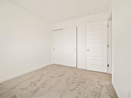 262 Caribou Way North, Lethbridge, AB 