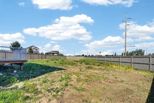 4505 25 Avenue South, Lethbridge, AB 