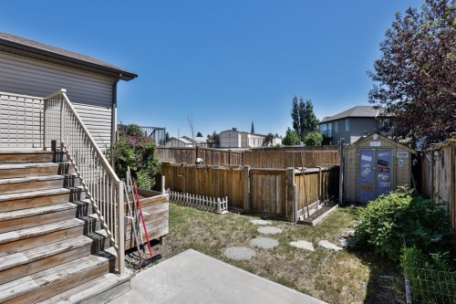 215 Haru Moriyama Place North, Lethbridge, AB - Outdoor