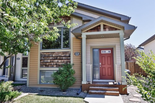 215 Haru Moriyama Place North, Lethbridge, AB - Outdoor With Facade