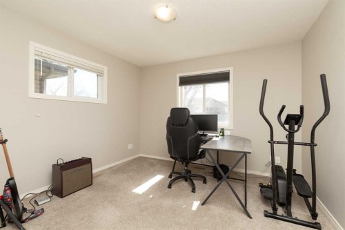 2-101 Silkstone Road West, Lethbridge, AB - Indoor