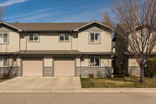 2-101 Silkstone Road West, Lethbridge, AB - Outdoor