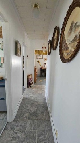 104 1 A Avenue, Coutts, AB - Indoor Photo Showing Other Room