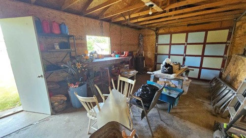104 1 A Avenue, Coutts, AB - Indoor Photo Showing Other Room