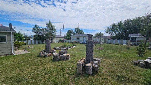 104 1 A Avenue, Coutts, AB - Outdoor