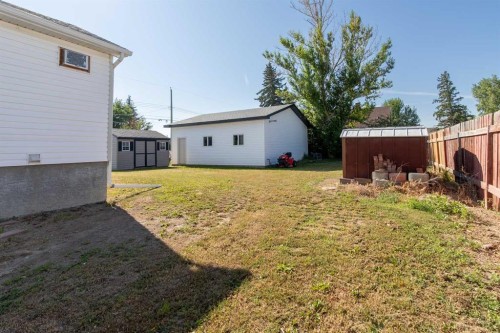 180 E 400 N, Raymond, AB - Outdoor