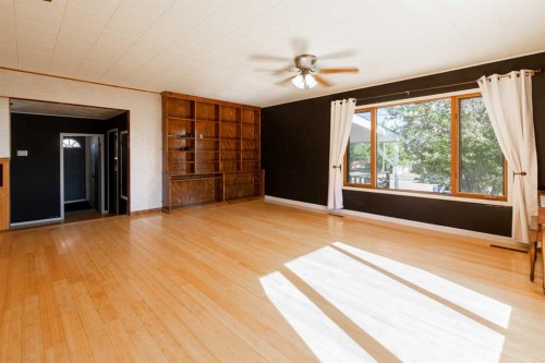 180 E 400 N, Raymond, AB - Indoor