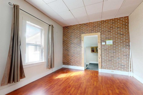 538 12C Street North, Lethbridge, AB - Indoor Photo Showing Other Room