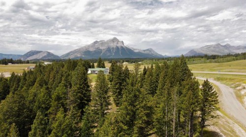 8-5302 19 Avenue, Coleman, AB 