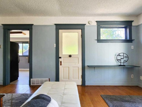 2229 210 Street, Bellevue, AB - Indoor