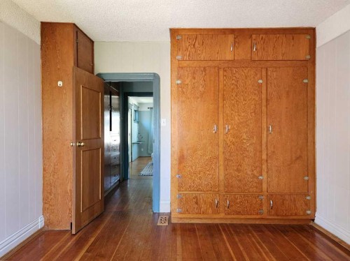 2229 210 Street, Bellevue, AB - Indoor Photo Showing Other Room